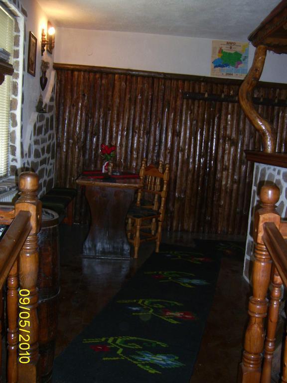 Tsvetkovi Guest House Dobrinishte Luaran gambar